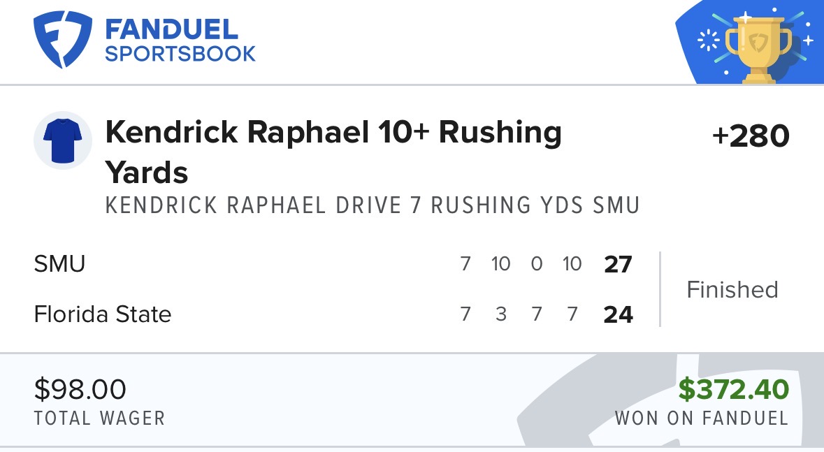 Winning live college football drive prop on Kendrick Raphael 10+ rushing yards at +280